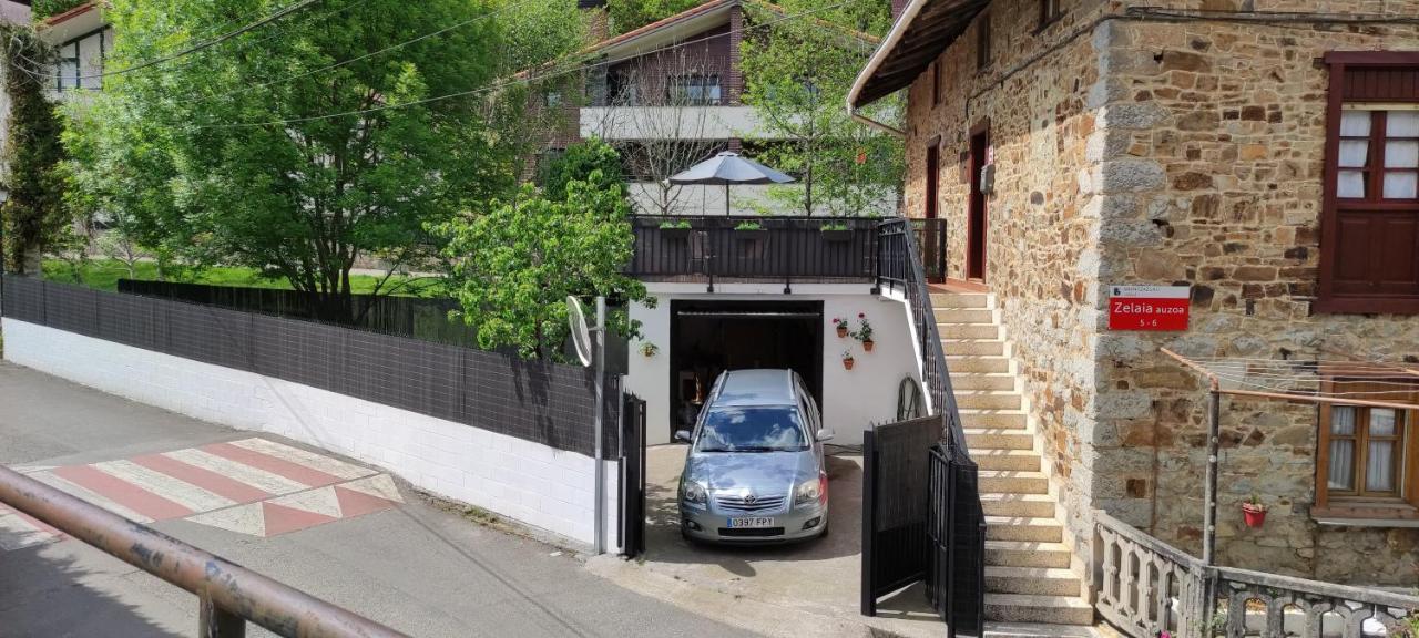 Alojamiento Rural, Jardin, A 25 Minutos De Bilbao, Parking Gratuito Arantzazu Luaran gambar