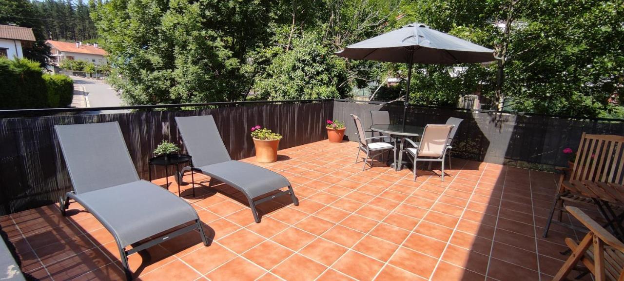 Alojamiento Rural, Jardin, A 25 Minutos De Bilbao, Parking Gratuito Arantzazu Luaran gambar